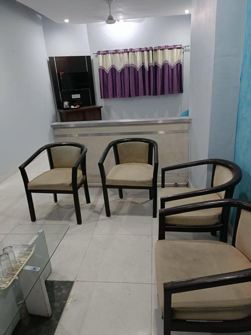 Hotel Krishna Residency Mahoba Zewnętrze zdjęcie